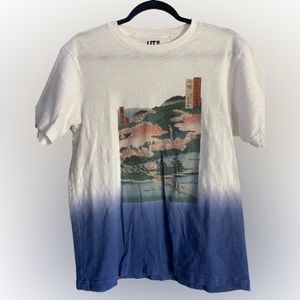 Uniqlo Men’s S Gradient Japanese Graphic Tee